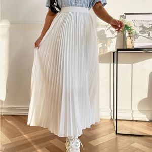 High Waist Maxi Pleated Skirt Forever 21 Size M